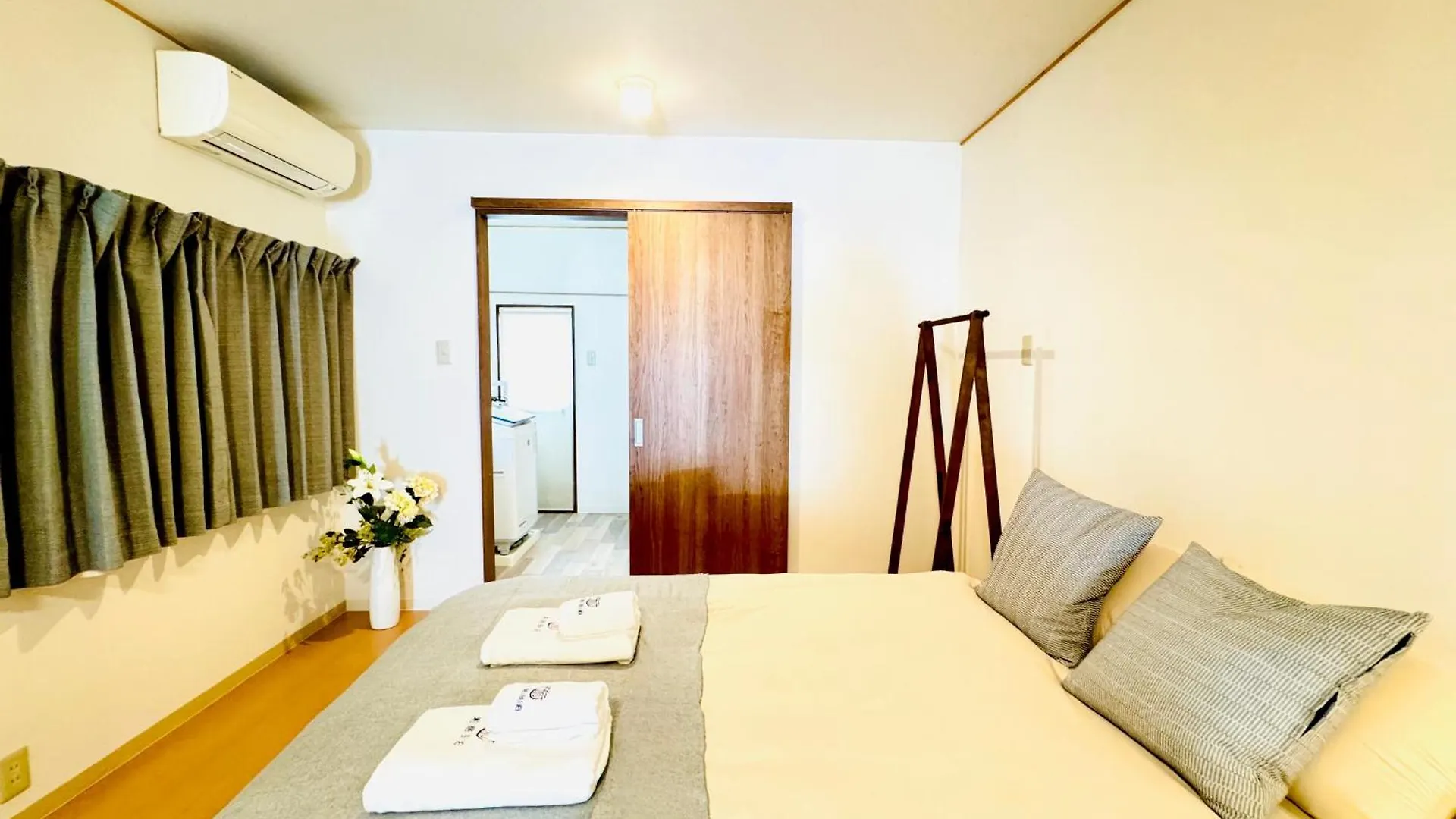 白桜 天下茶屋 難波南 3部屋 浴室2つもあり 貸切 静か Villa Osaka 0*,  Japan