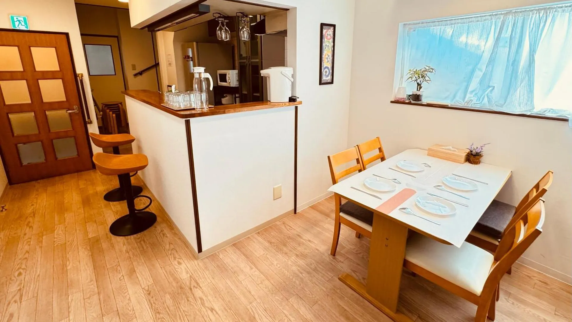 Holiday home 白桜 天下茶屋 難波南 3部屋 浴室2つもあり 貸切 静か Villa Osaka